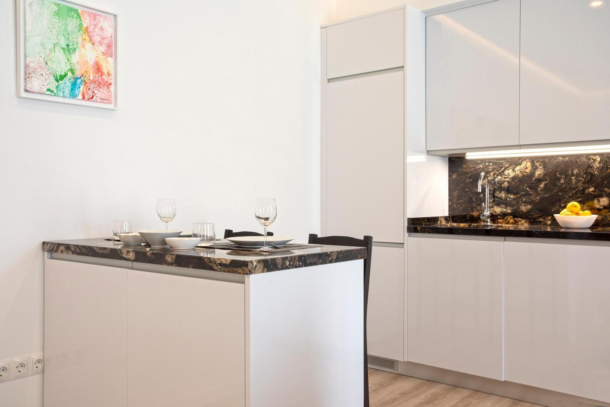 Precioso Apartamento Con Terraza En La Nogalera By Rent Me Torremolinos Eksteriør billede