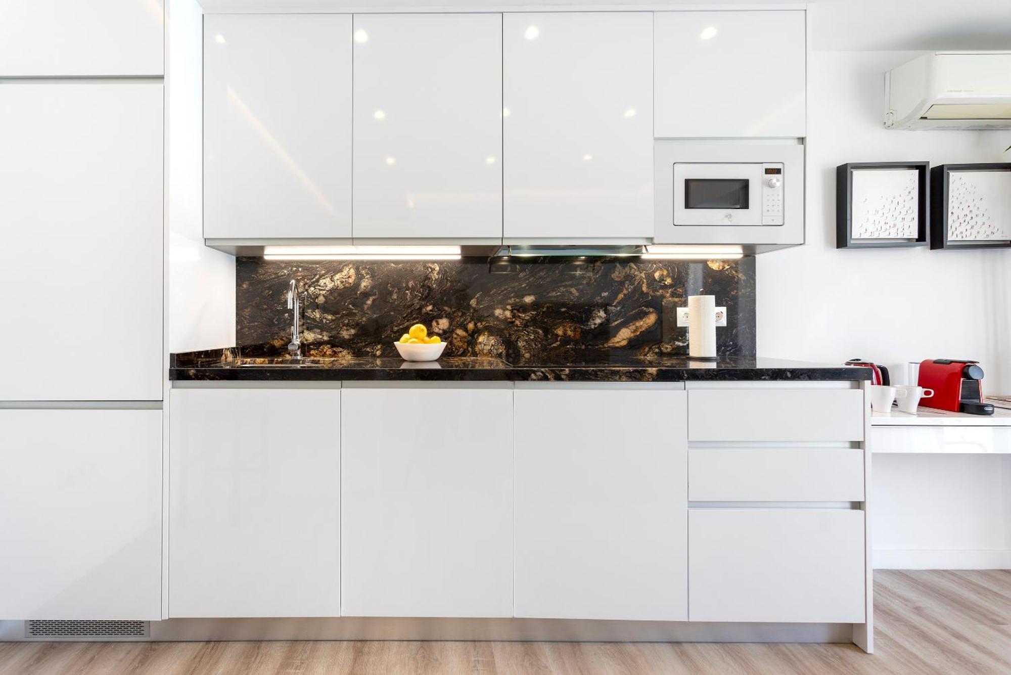 Precioso Apartamento Con Terraza En La Nogalera By Rent Me Torremolinos Eksteriør billede